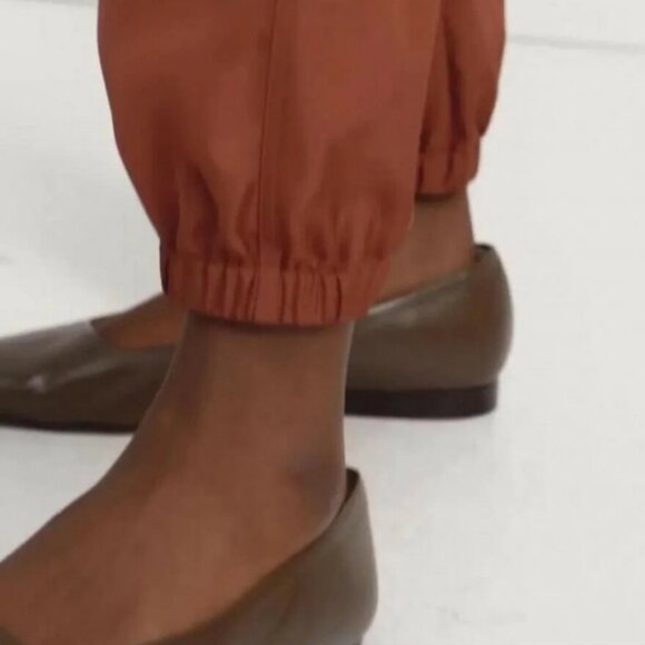 Theory Red Clay Cargo Joggers - Picture 10 of 13